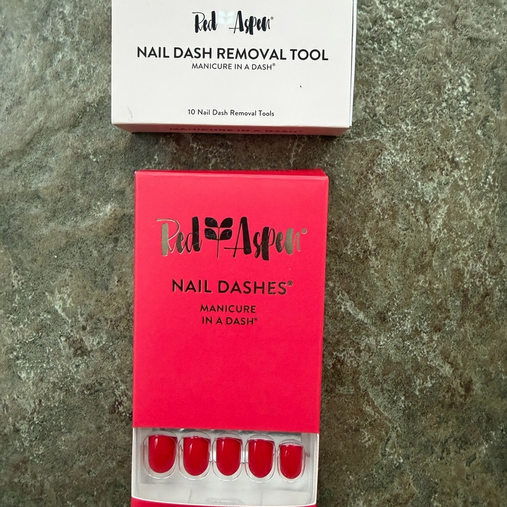 Red Aspen Tulips for Tiffani Nail Dash Set